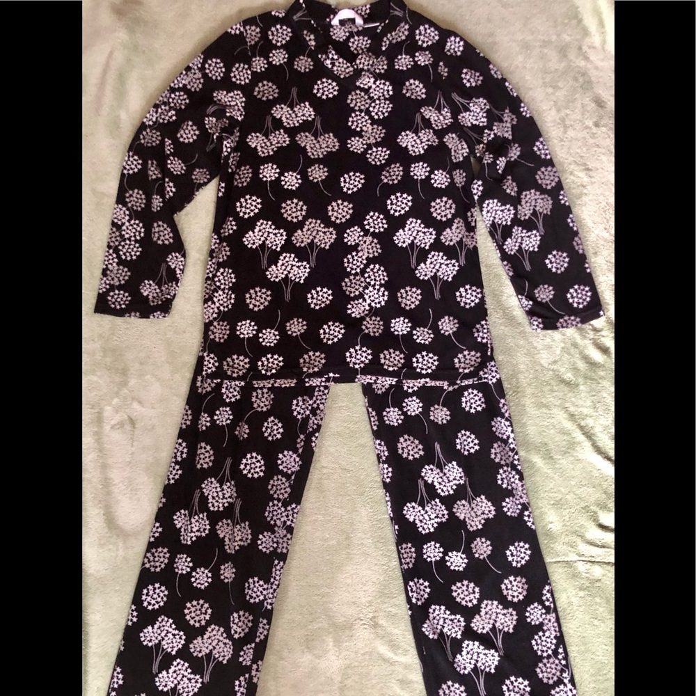 LADIES PAJAMAS BY HOTEL SPA-SIZE S